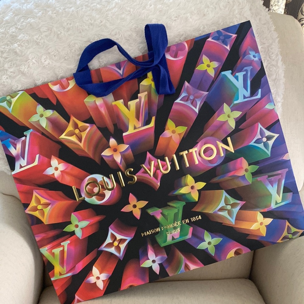 Authentic Louis Vuitton shopping bag perfect condition